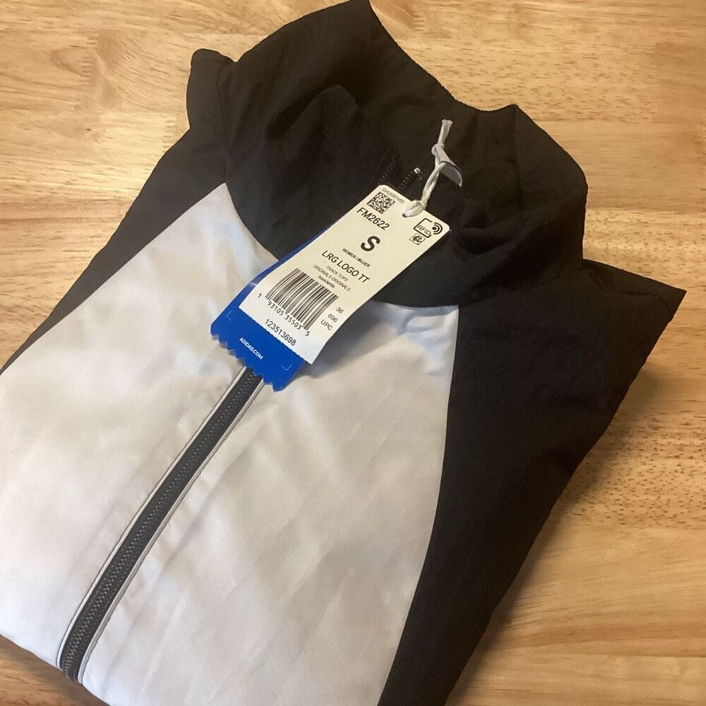 NWT Ladies Adidas Large Logo Cropped‎ Track Jacket - Small